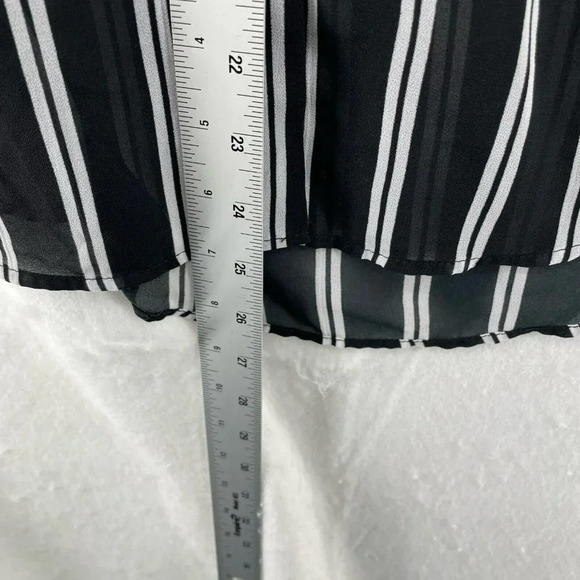 H&M Blouse Women's Sz 6 Black White Striped Sheer Unlined Collared Sleeveless - Picture 4 of 11